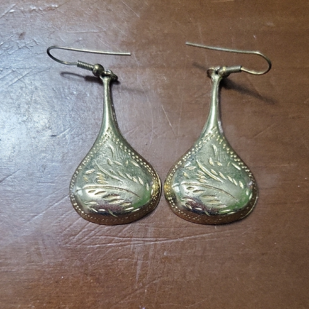 Womens Vintage Teardrop Earrings